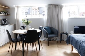 2ndhomes Beautiful & Modern Attic Studio