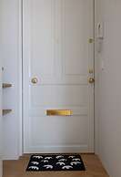 2ndhomes Beautiful & Modern Attic Studio