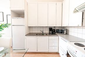 2ndhomes Spacious & Cozy 1BR Home