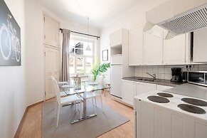 2ndhomes Spacious & Cozy 1BR Home