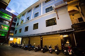 Rico's Patong Residence