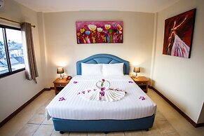 Rico's Patong Residence