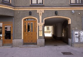 2ndhomes Beautiful 94m2 2BR Home w Sauna