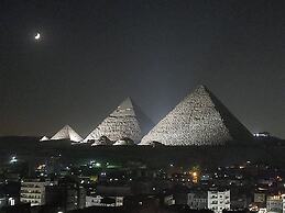 Oscar pyramids view