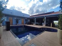 Casa Top com Piscina Aquecida Completa