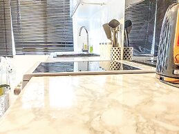 Stunning 3-bed House in London With Free Parking