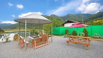 Yeongwol Gangeulpumeunsoo Pension