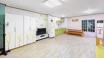 Yeongwol Gangeulpumeunsoo Pension