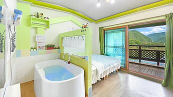 Yeongwol Gangeulpumeunsoo Pension