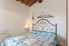 Sunflower apt With Shared Pool Family fun