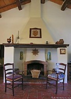 Sunflower apt With Shared Pool Family fun