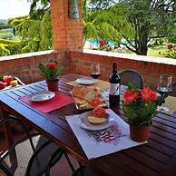 Sunflower apt With Shared Pool Family fun