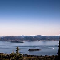 Sunflower apt With Shared Pool Family fun