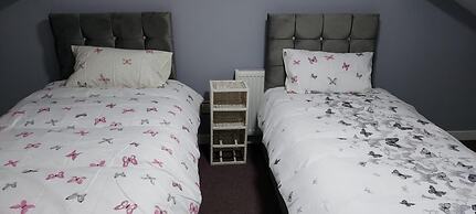 2 Bedrooms Apartment in Main Street Mexborough