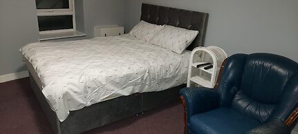 2 Bedrooms Apartment in Main Street Mexborough