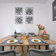 Boutique Apartment 1