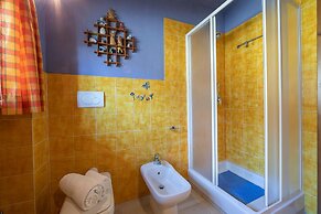 Rebecca s House few Steps From Skiing