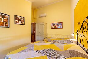 Mustard apt With Shared Pool