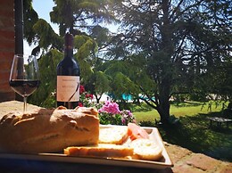 Mustard apt With Shared Pool