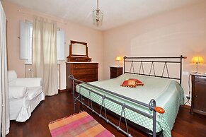 Casa d Amelia in Camaiore