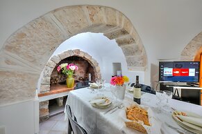 La Casa Sulla Roccia Trulli Pool