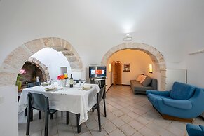 La Casa Sulla Roccia Trulli Pool