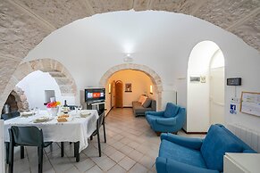 La Casa Sulla Roccia Trulli Pool