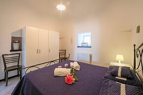 La Casa Sulla Roccia Trulli Pool