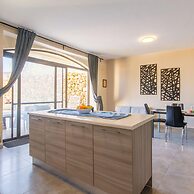 Siku Gozitan House With Pool hot tub