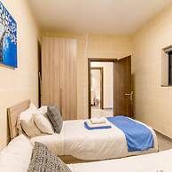 Siku Gozitan House With Pool hot tub