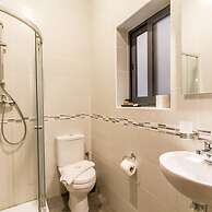 Siku Gozitan House With Pool hot tub