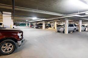 Mountain View 2 Bedroom Condo-Top Floor