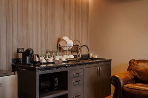 RICHMANN RESORT HOTEL HATYAI