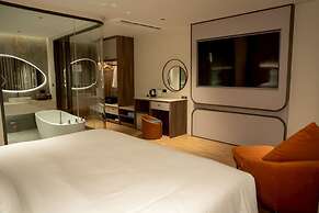RICHMANN RESORT HOTEL HATYAI