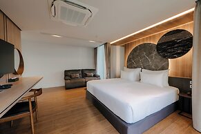 RICHMANN RESORT HOTEL HATYAI