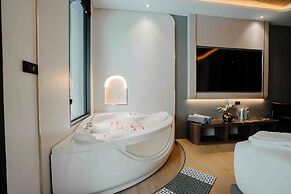 RICHMANN RESORT HOTEL HATYAI