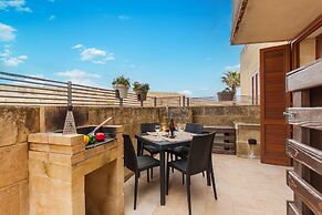 Harbour Views Gozitan Villa Shared Pool