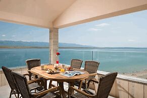 Apartments Vista Royal