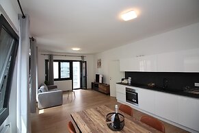 Boutique Apartment 9