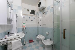 Perla del Lago Near the Beach