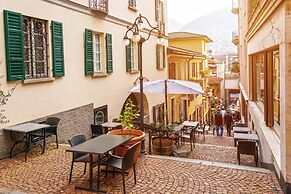 Casa Rosa in Lugano With 2 Bedrooms and 1 Bathrooms