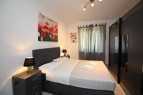 Casa Rosa in Lugano With 2 Bedrooms and 1 Bathrooms