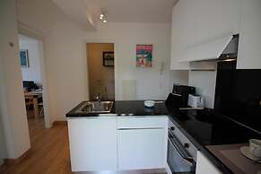 Santi Apartment Few Min From Lake