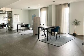 Icon H 406 Suite Business