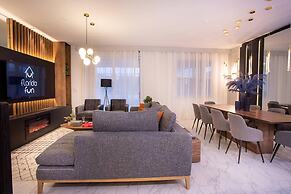 New Home at Storey Lake 8bedrooms e 5bathrooms