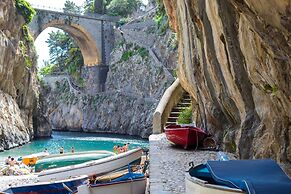 Casa Lella in Furore