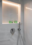 Acropolis Holmes Residence