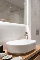 Acropolis Holmes Residence