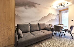 Tatra Square Apartments