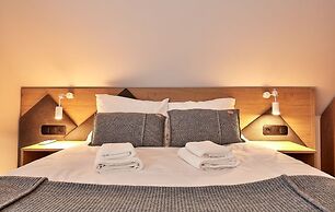 Tatra Square Apartments